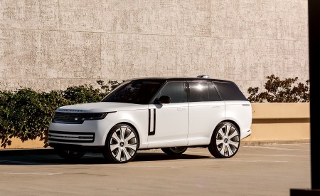 Range Rover on New M-Spectre